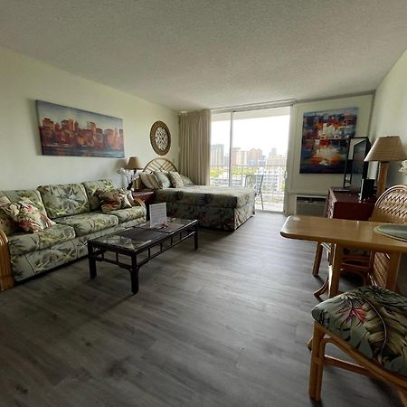 Tropical Studios At Marine Surf Waikiki - Free Parking - Best Location - Full Kitchen - Swimming Pool Honolulu Eksteriør bilde