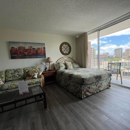 Tropical Studios At Marine Surf Waikiki - Free Parking - Best Location - Full Kitchen - Swimming Pool Honolulu Eksteriør bilde