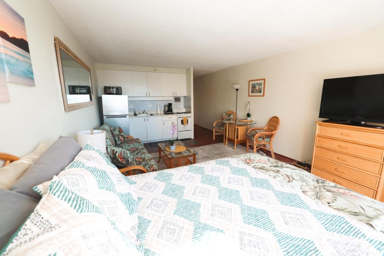 Tropical Studios At Marine Surf Waikiki - Free Parking - Best Location - Full Kitchen - Swimming Pool Honolulu Eksteriør bilde