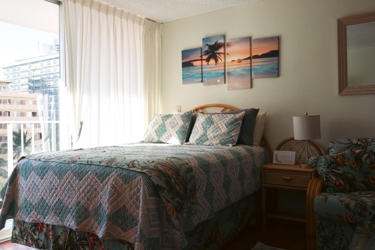 Tropical Studios At Marine Surf Waikiki - Free Parking - Best Location - Full Kitchen - Swimming Pool Honolulu Eksteriør bilde