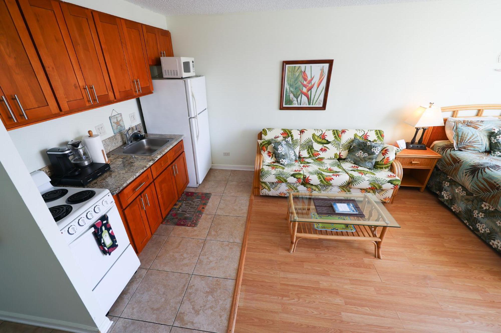Tropical Studios At Marine Surf Waikiki - Free Parking - Best Location - Full Kitchen - Swimming Pool Honolulu Eksteriør bilde