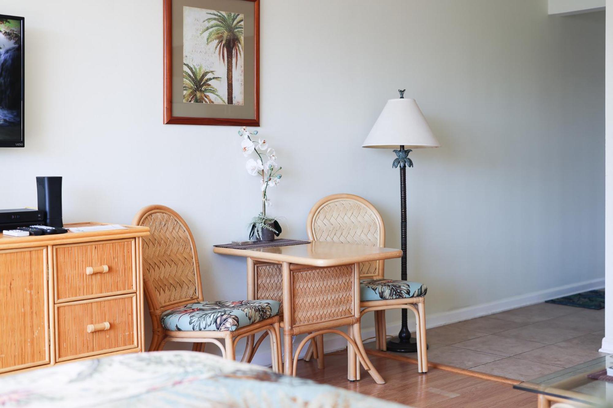 Tropical Studios At Marine Surf Waikiki - Free Parking - Best Location - Full Kitchen - Swimming Pool Honolulu Eksteriør bilde