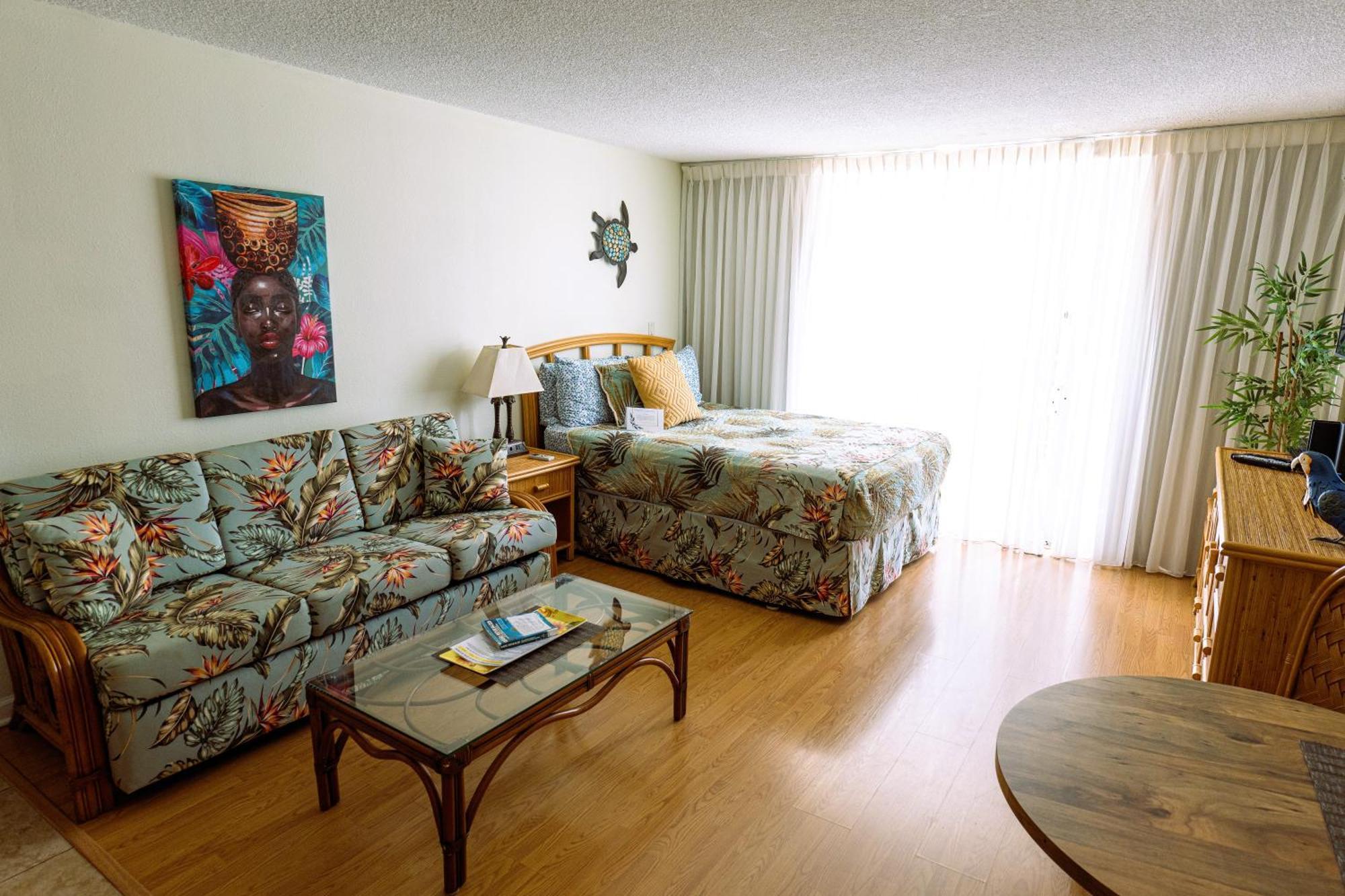 Tropical Studios At Marine Surf Waikiki - Free Parking - Best Location - Full Kitchen - Swimming Pool Honolulu Eksteriør bilde