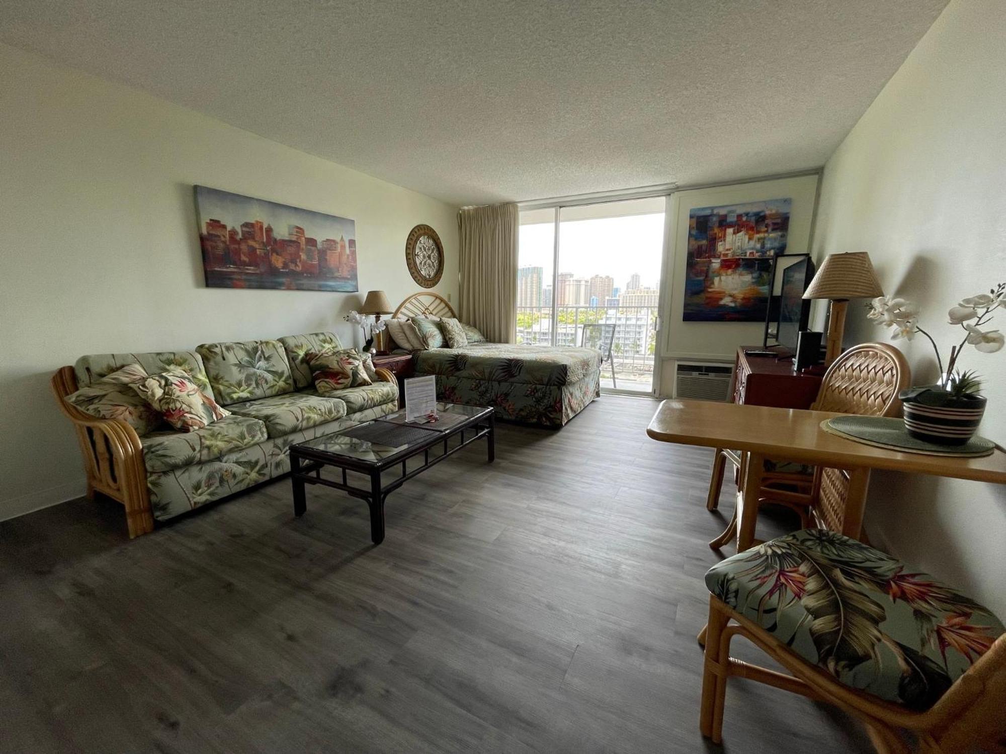 Tropical Studios At Marine Surf Waikiki - Free Parking - Best Location - Full Kitchen - Swimming Pool Honolulu Eksteriør bilde