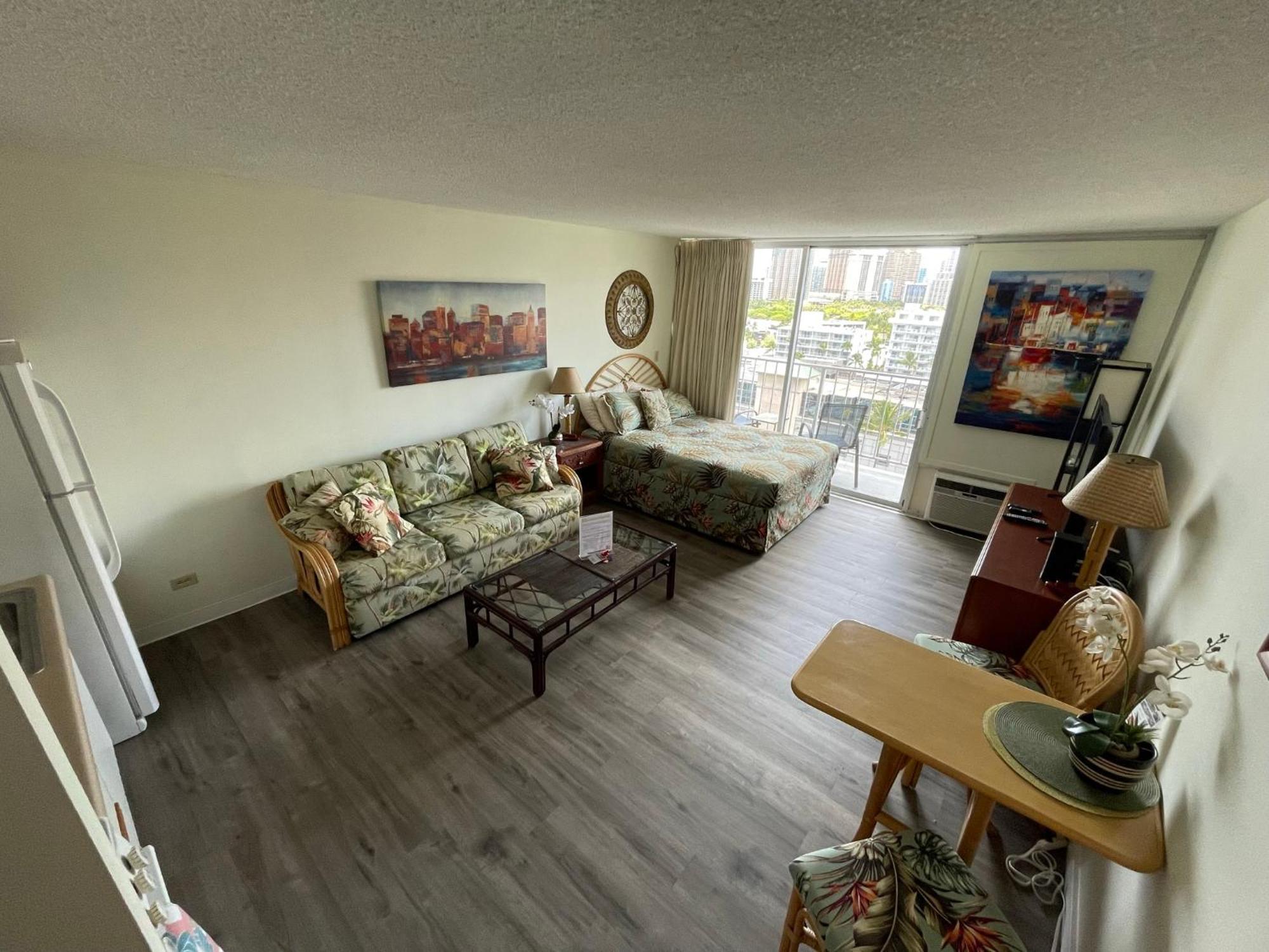 Tropical Studios At Marine Surf Waikiki - Free Parking - Best Location - Full Kitchen - Swimming Pool Honolulu Eksteriør bilde