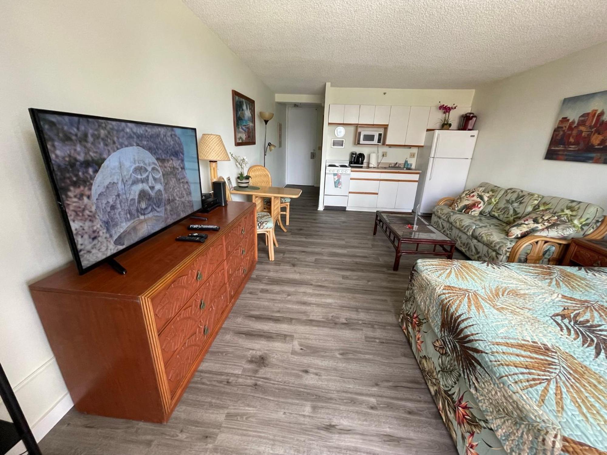 Tropical Studios At Marine Surf Waikiki - Free Parking - Best Location - Full Kitchen - Swimming Pool Honolulu Eksteriør bilde