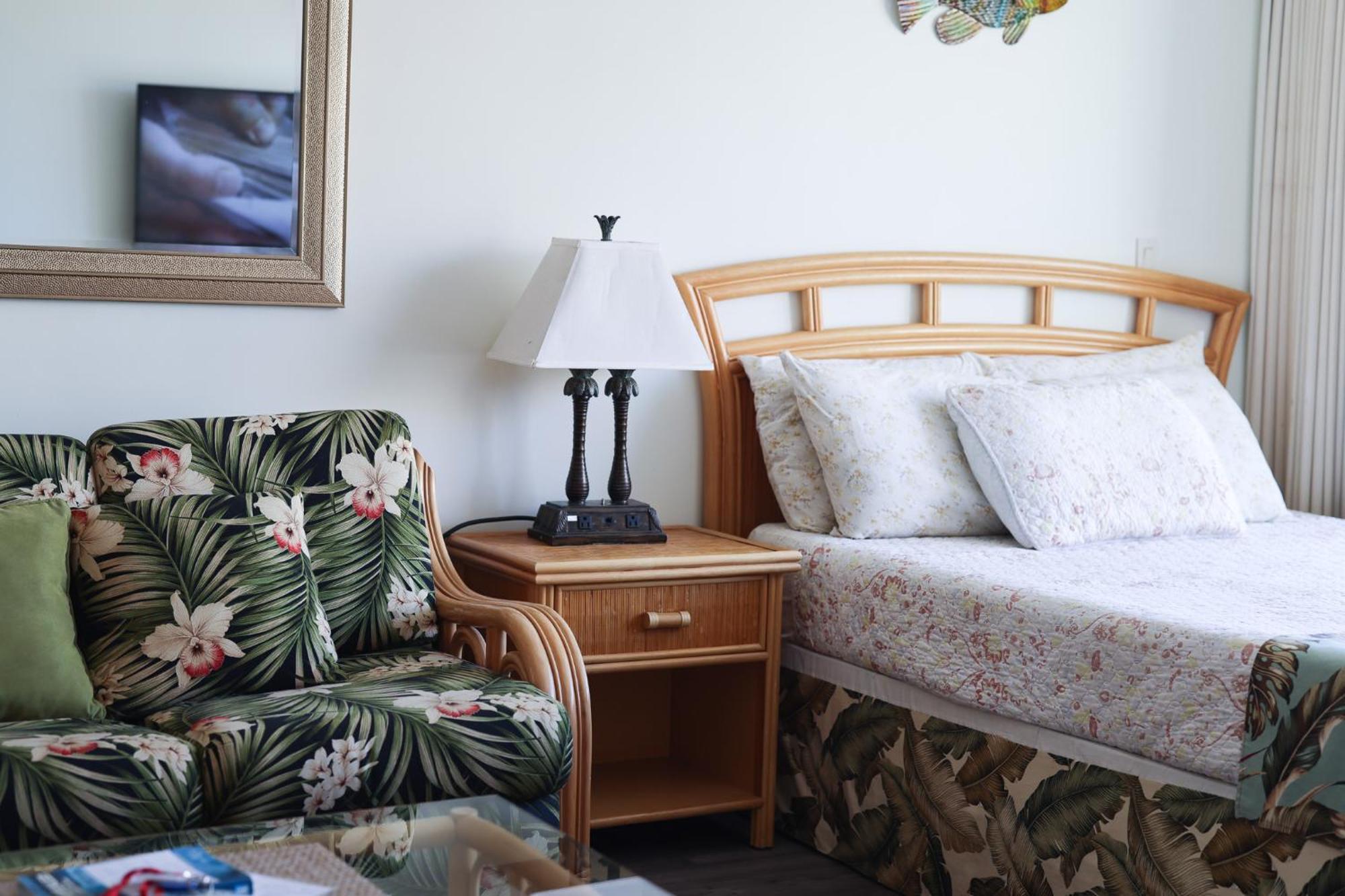 Tropical Studios At Marine Surf Waikiki - Free Parking - Best Location - Full Kitchen - Swimming Pool Honolulu Eksteriør bilde
