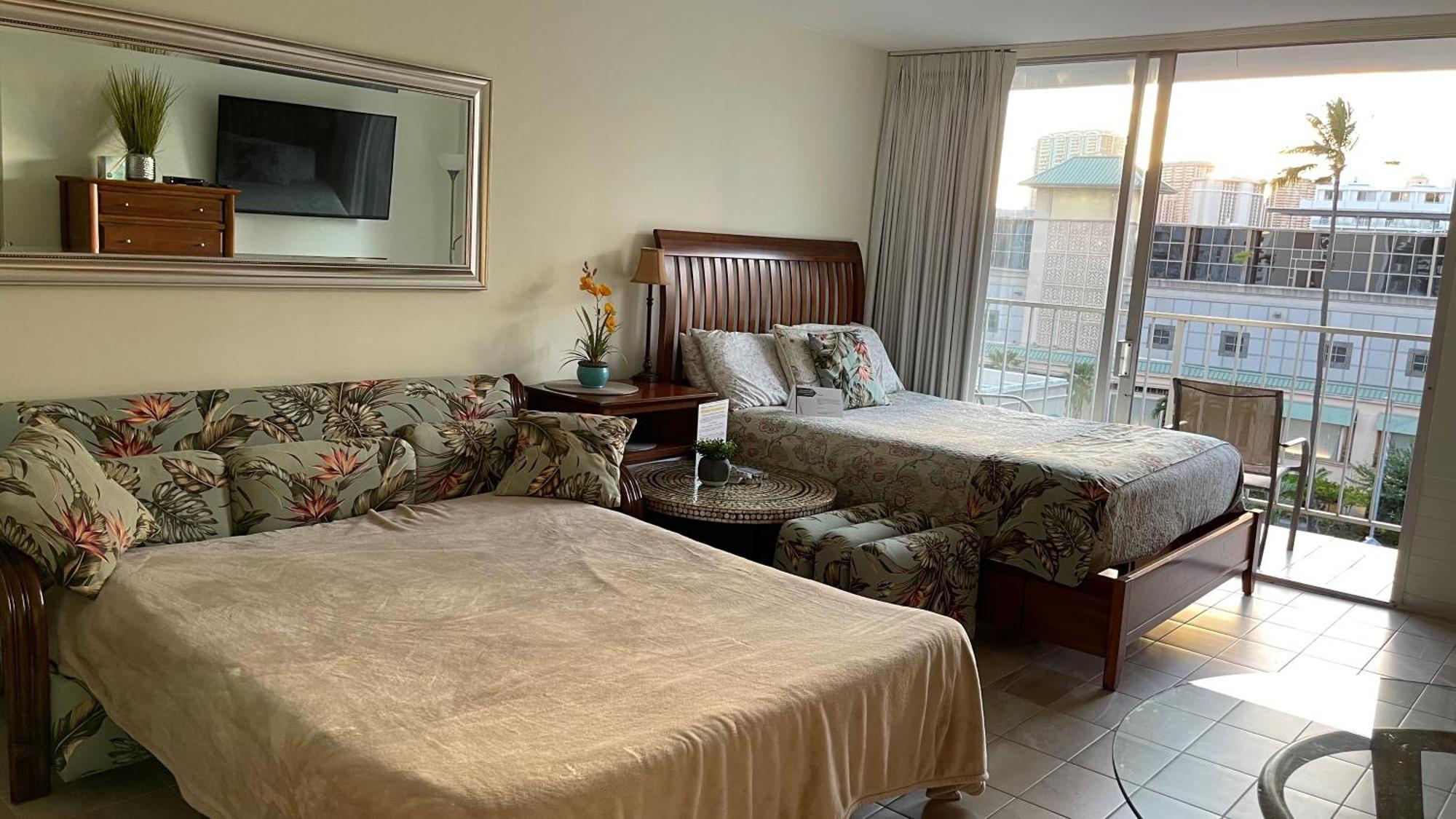 Tropical Studios At Marine Surf Waikiki - Free Parking - Best Location - Full Kitchen - Swimming Pool Honolulu Eksteriør bilde