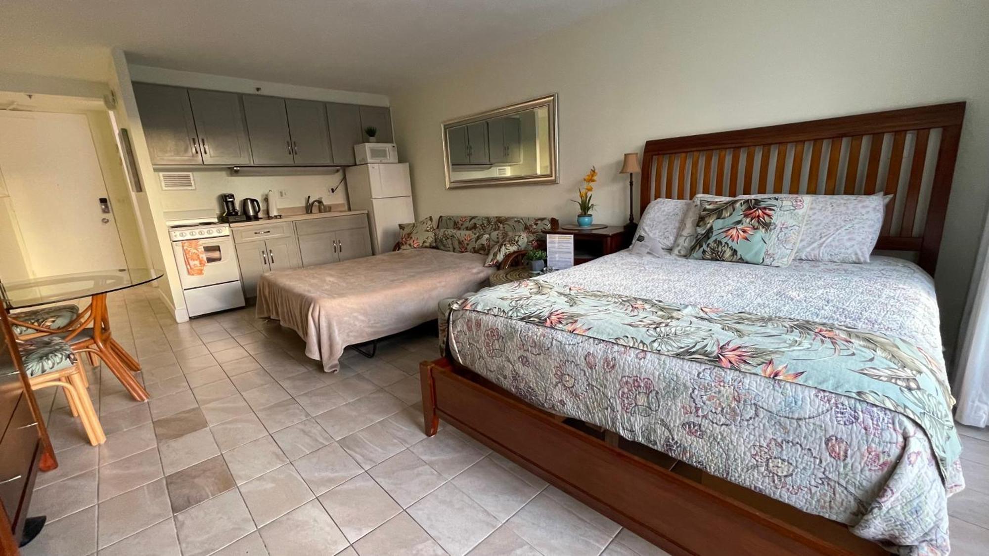 Tropical Studios At Marine Surf Waikiki - Free Parking - Best Location - Full Kitchen - Swimming Pool Honolulu Eksteriør bilde