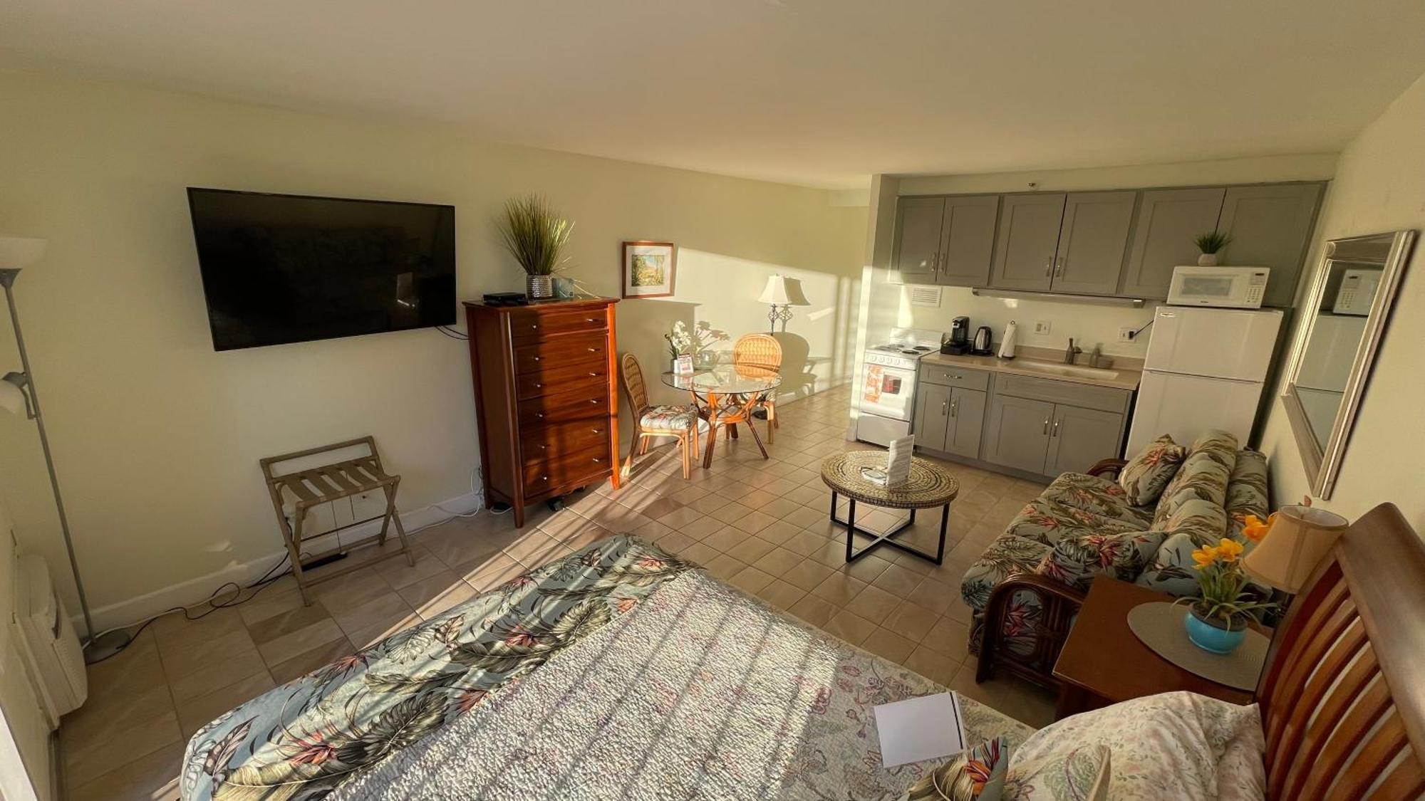 Tropical Studios At Marine Surf Waikiki - Free Parking - Best Location - Full Kitchen - Swimming Pool Honolulu Eksteriør bilde